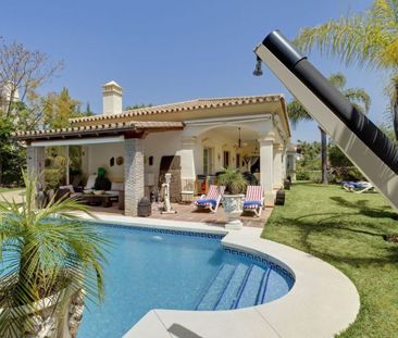 4 bedroom luxury Villa for rent in Nueva Andalucía, Marbella, Malag... - Photo 2