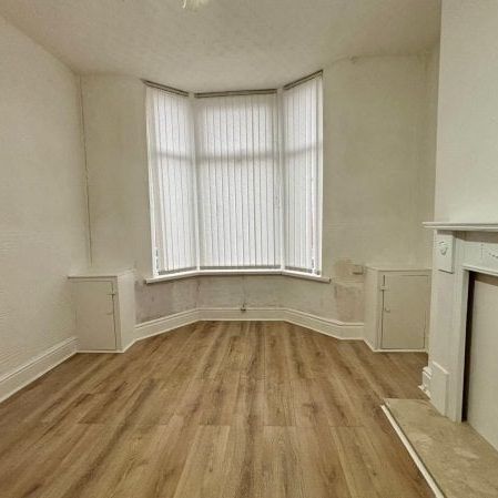 Romer Road, L6 6DH - Photo 1