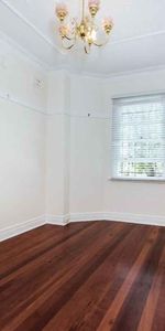 Stylish One Bedroom Apartment - Photo 3