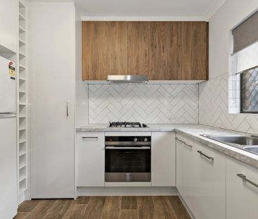 Charming Two Bedroom close to Glenelg - Photo 4