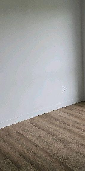 Grand logement neuf avec beaucoup d'inclusions - Photo 1