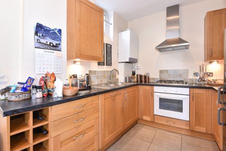 Castelnau, London, SW13 - Photo 2