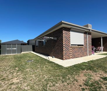 3 BEDROOM HOUSE IN MARYBOROUGH - Photo 1