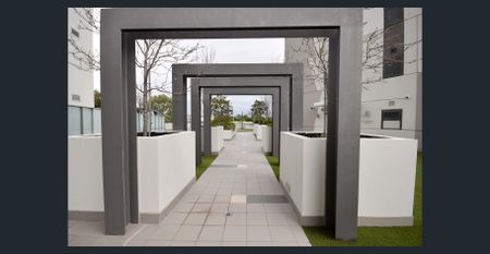 SIX MONTH LEASE ONLY - APARTMENT LIVING - LUXURY 1x1!!! - Photo 3