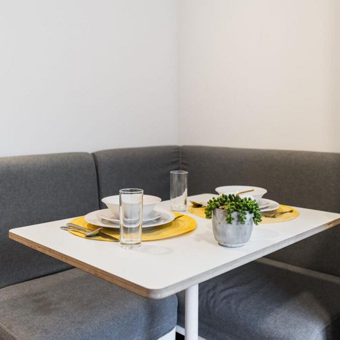 1 bedroom private hall to rent - Photo 1