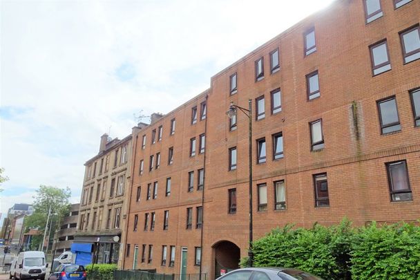 To Let 2 Bed Flat - Photo 1