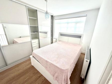 3 bedroom house to rent - Photo 2