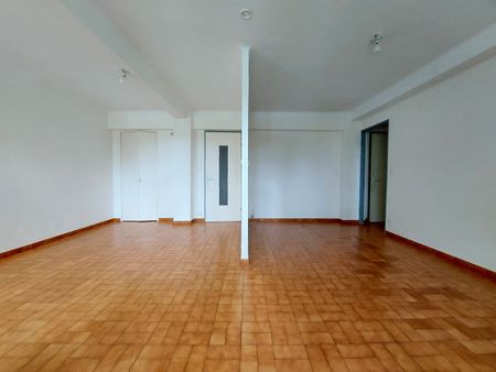 Apartment - Photo 4