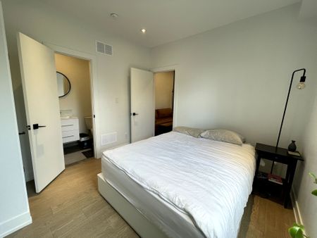 For Lease - 17 Claremont Street Unit# Back, Toronto, Ontario - Photo 5