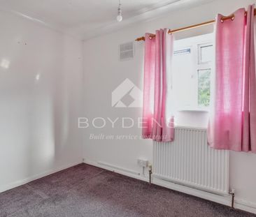 Bardfield Road, Colchester - Photo 3