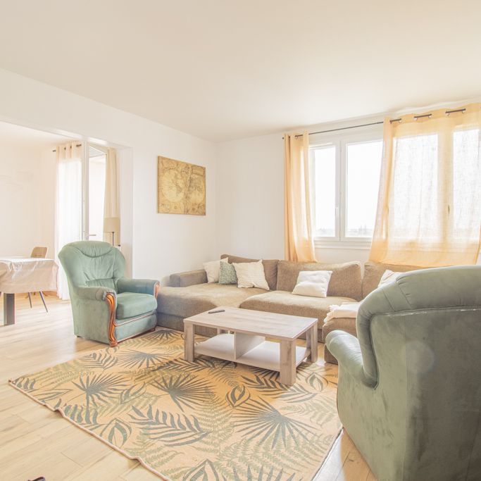 Location Appartement 5 pièces 78m² ANGERS 49000 - Photo 1