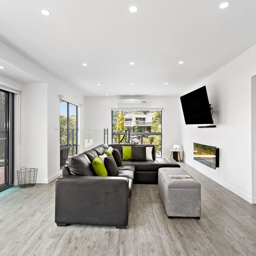 10 Scott Street, Dromana, Vic 3936 - Photo 1