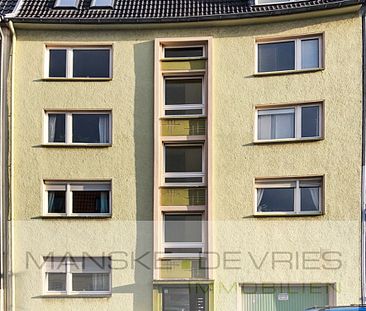 Gemütliche Wohnung mit Einbauküche & Balkon im Südviertel/ Grenze Rüttenscheid - Photo 1