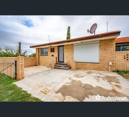 32B Sherlock Way, Rangeway, WA 6530 - Photo 3