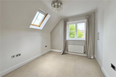 2 bedroom semi-detached house to rent - Photo 4