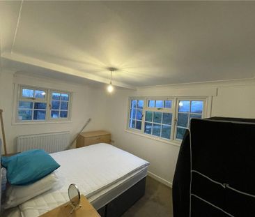 4 bedroom detached house to rent - Photo 4