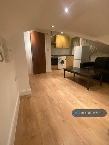 1 bedroom flat to rent - Photo 2