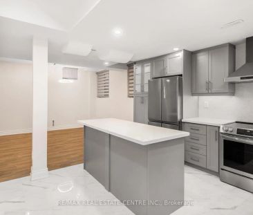 2379 CHARLES CORNWALL AVENUE - Photo 2