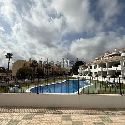 Alquiler de casa o chalet en Lomas de Campoamor - Photo 1