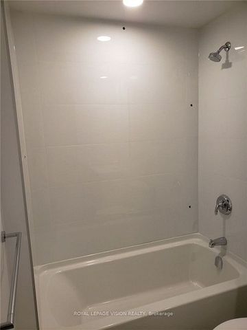 For Lease - 20 O' Neill Road Unit# 812, Toronto, Ontario - Photo 4