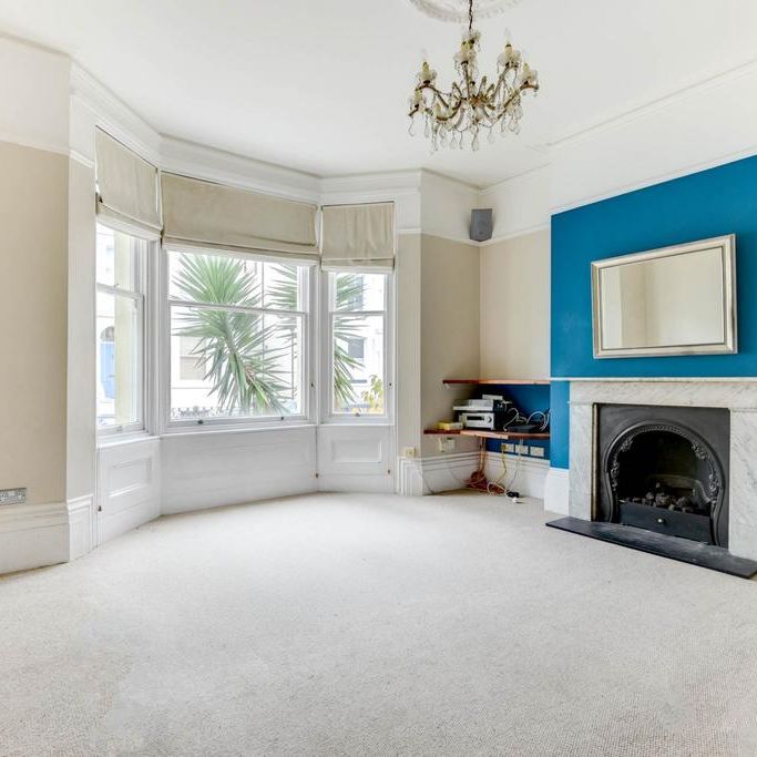 3 bedroom maisonette to rent - Photo 1