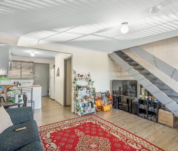 Tidy Two Bedroom Unit - Photo 1