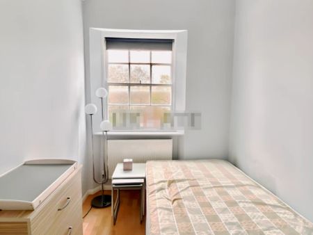 2 Bedroom 1 Bathroom - Photo 3