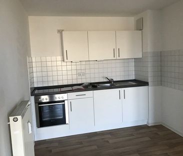 schöne 1,5-Zimmer-Wohnung mit neuer Einbauküche - Photo 3