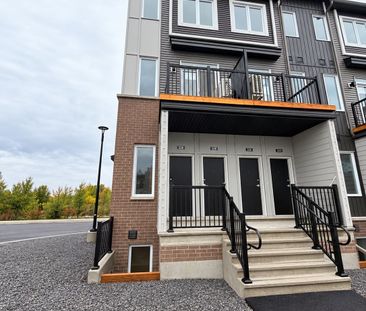For Lease - 330 Stargrass Private, Barrhaven, Ontario - Photo 1