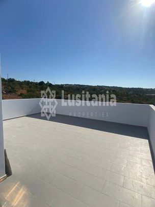 3 bedroom luxury Villa for rent in Loulé, Portugal - Photo 1