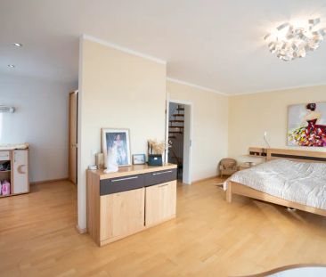 Ein Traum vom Haus und herrliche Familienlage - Photo 5