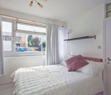 Studio Flat, Stonegate, NW5 - Photo 5