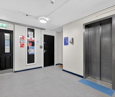 Moveen House, Moveen House, Belfast, BT10 0EF - Photo 2