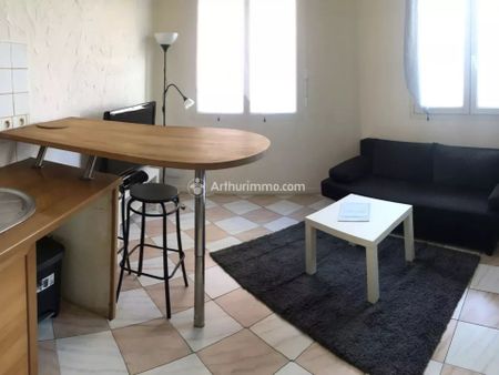 Location Appartement 2 pièces 24 m2 à Toulon - Photo 2