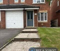 3 bedroom semi-detached house to rent - Photo 4