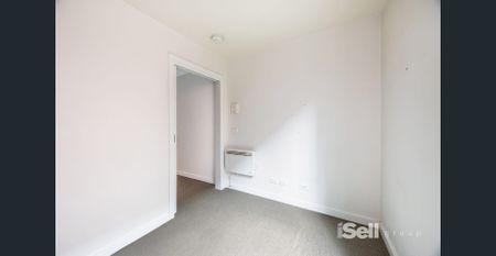 COSY ONE-BEDROOM APARTMENT WITH MODERN COMFORTS - Photo 4