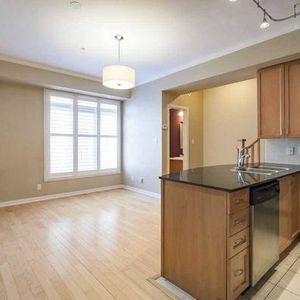78 CARR ST. TH6 - 2BED/1.5BATH, PRIVATE TERRACE, LAUNDRY & PARKING - Photo 2
