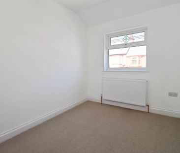 Quarry Road East, Wirral - Photo 6