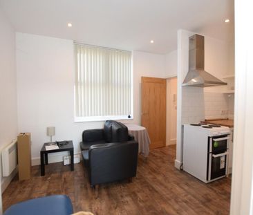 1 bedroom apartment to rent - Photo 2