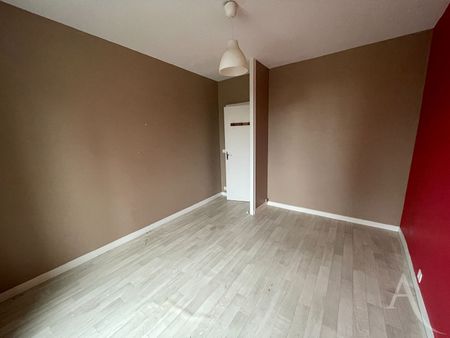 Location appartement 3 pièces, 53.00m², Châteauroux - Photo 2