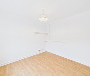 2 bedroom ground floor maisonette to rent - Photo 4