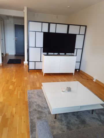 Valsta Gårdsväg, Märsta - Photo 3