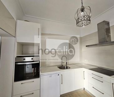 4 bedroom luxury Villa for rent in Seville, Andalusia - Photo 1