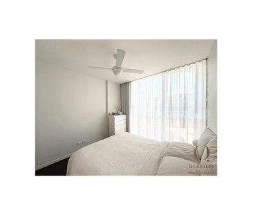 FOR RENT – MODERN 1-BEDROOM APARTMENT WITH PANORAMIC CITY VIEWS - Photo 3