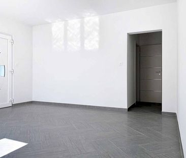Appartement de 4,5 pièces au rez-de-chaussée - Photo 1