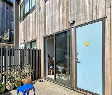 Welcome home to 12 Arney Street. - Photo 1