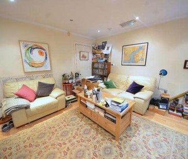 City Road, Angel, EC1V - Photo 3