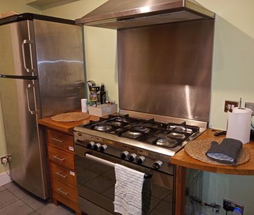 Room in a Shared Flat, Sydenham Road, CR0 - Photo 5