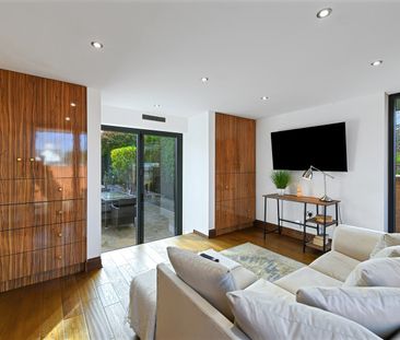 Overstrand Close, NG5 - Photo 4