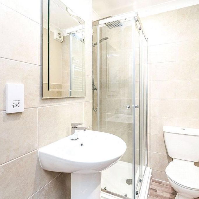 2 bedroom flat to rent - Photo 1